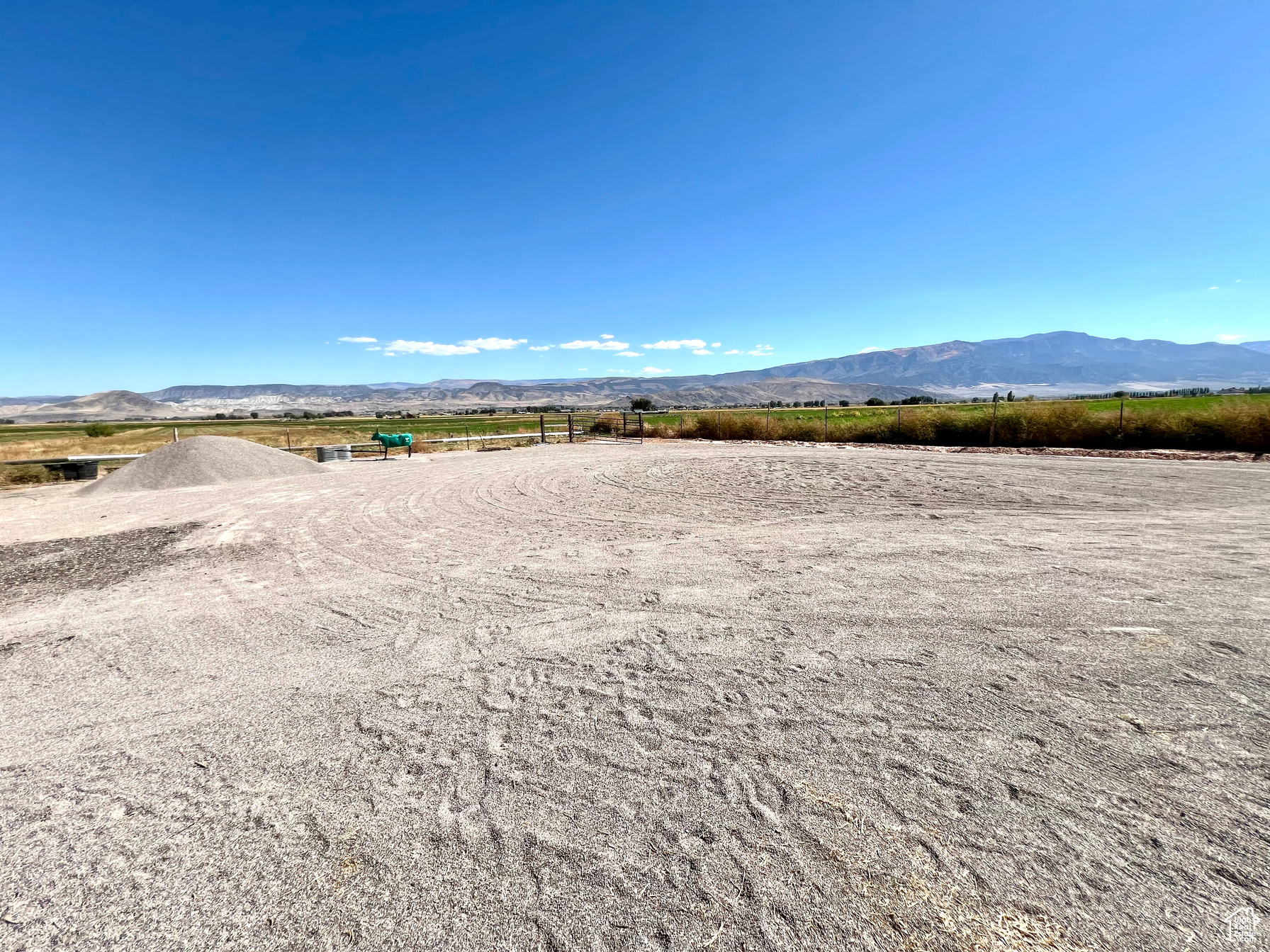 Richfield, Utah, 84701, United States, 5 Bedrooms Bedrooms, ,3 BathroomsBathrooms,Residential,For Sale,1761886