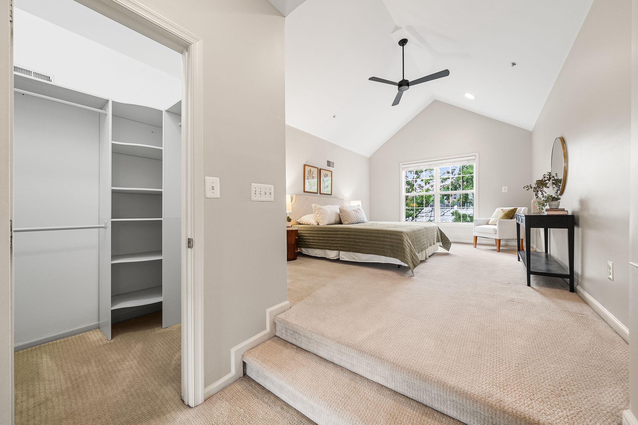  349 Livermore Lane, Alexandria, VA, 22304 - 物件實景