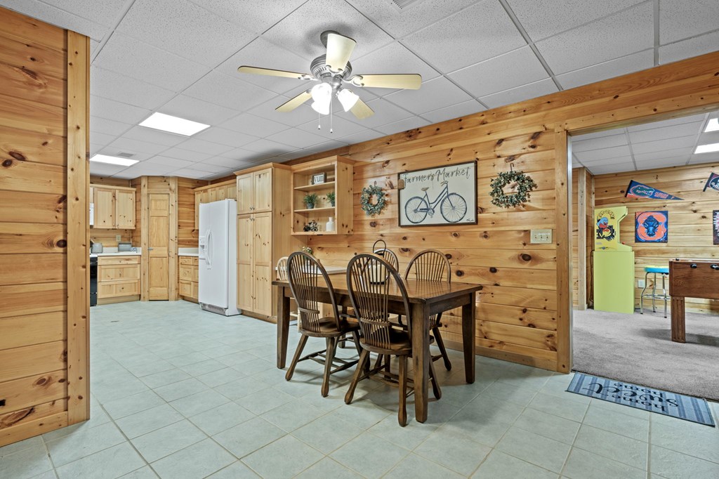 Blue Ridge, Georgia, 30513, United States, 3 Bedrooms Bedrooms, ,3 BathroomsBathrooms,Residential,For Sale,1980618