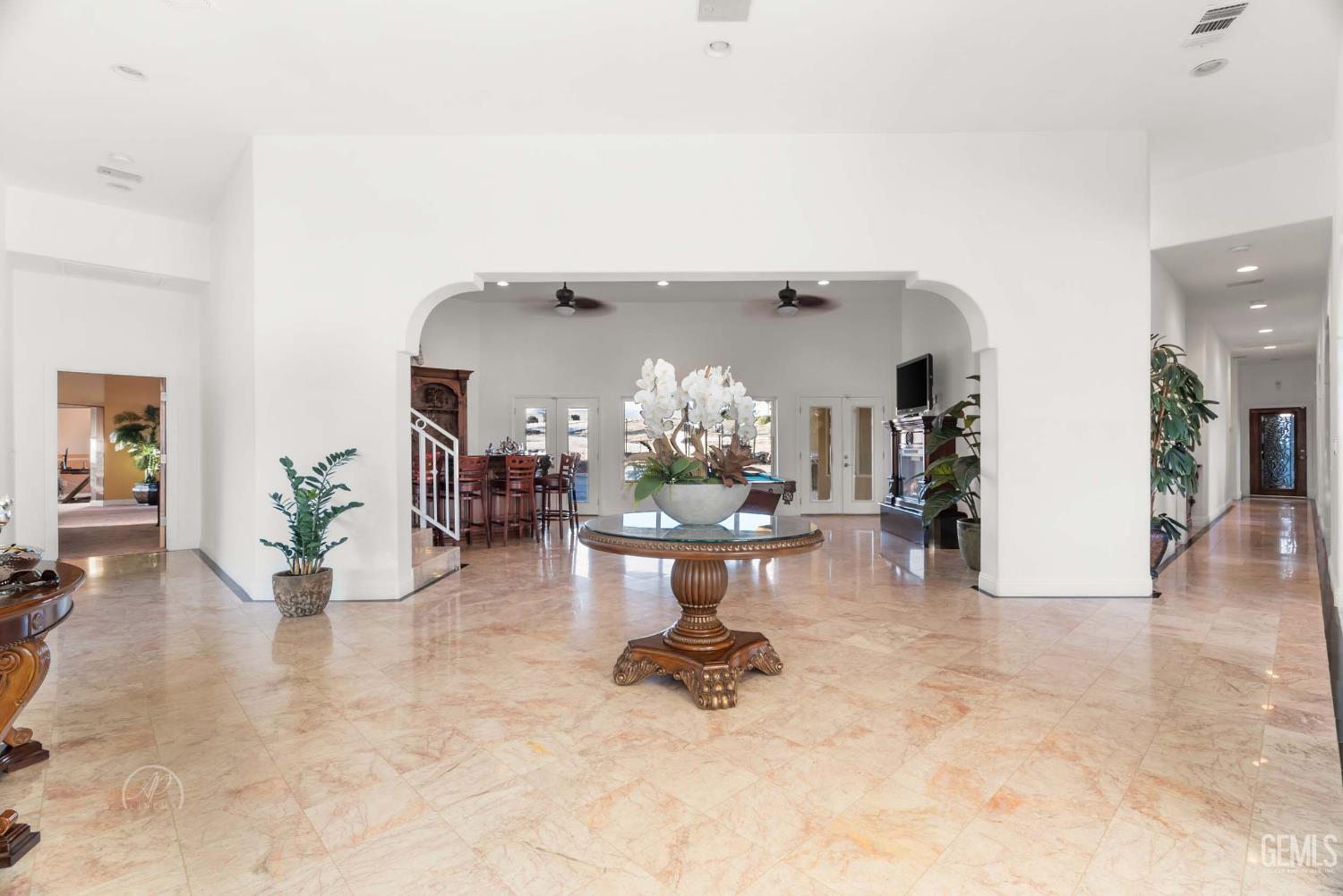 Bakersfield, California, 93308, United States, 4 Bedrooms Bedrooms, ,5 BathroomsBathrooms,Residential,For Sale,1992415