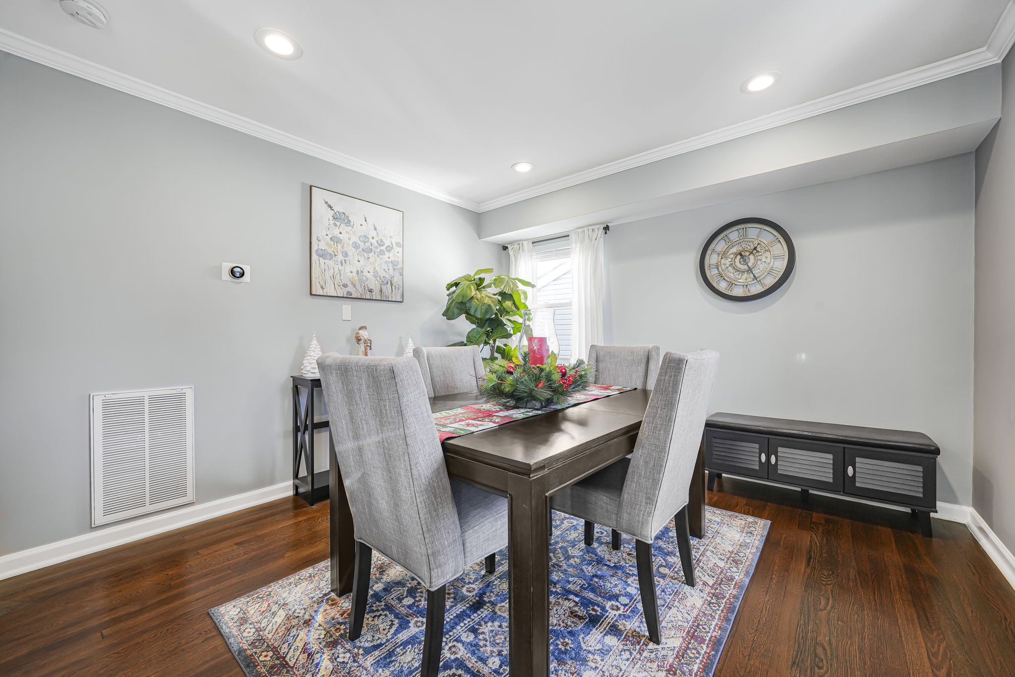 Union, New Jersey, 07073, United States, 3 Bedrooms Bedrooms, ,2 BathroomsBathrooms,Residential,For Sale,2012032