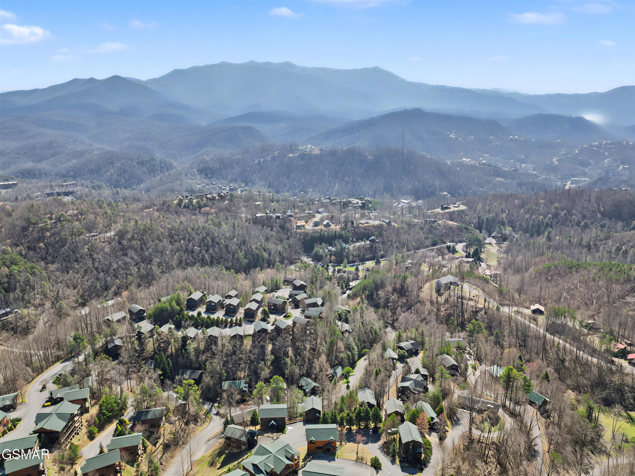 Gatlinburg, Tennessee, 37738, United States, 2 Bedrooms Bedrooms, ,3 BathroomsBathrooms,Residential,For Sale,2024380