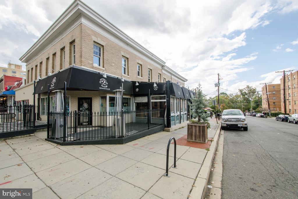 Washington, District of Columbia, 20016, United States, 4 Bedrooms Bedrooms, ,5 BathroomsBathrooms,Residential,For Sale,2039839