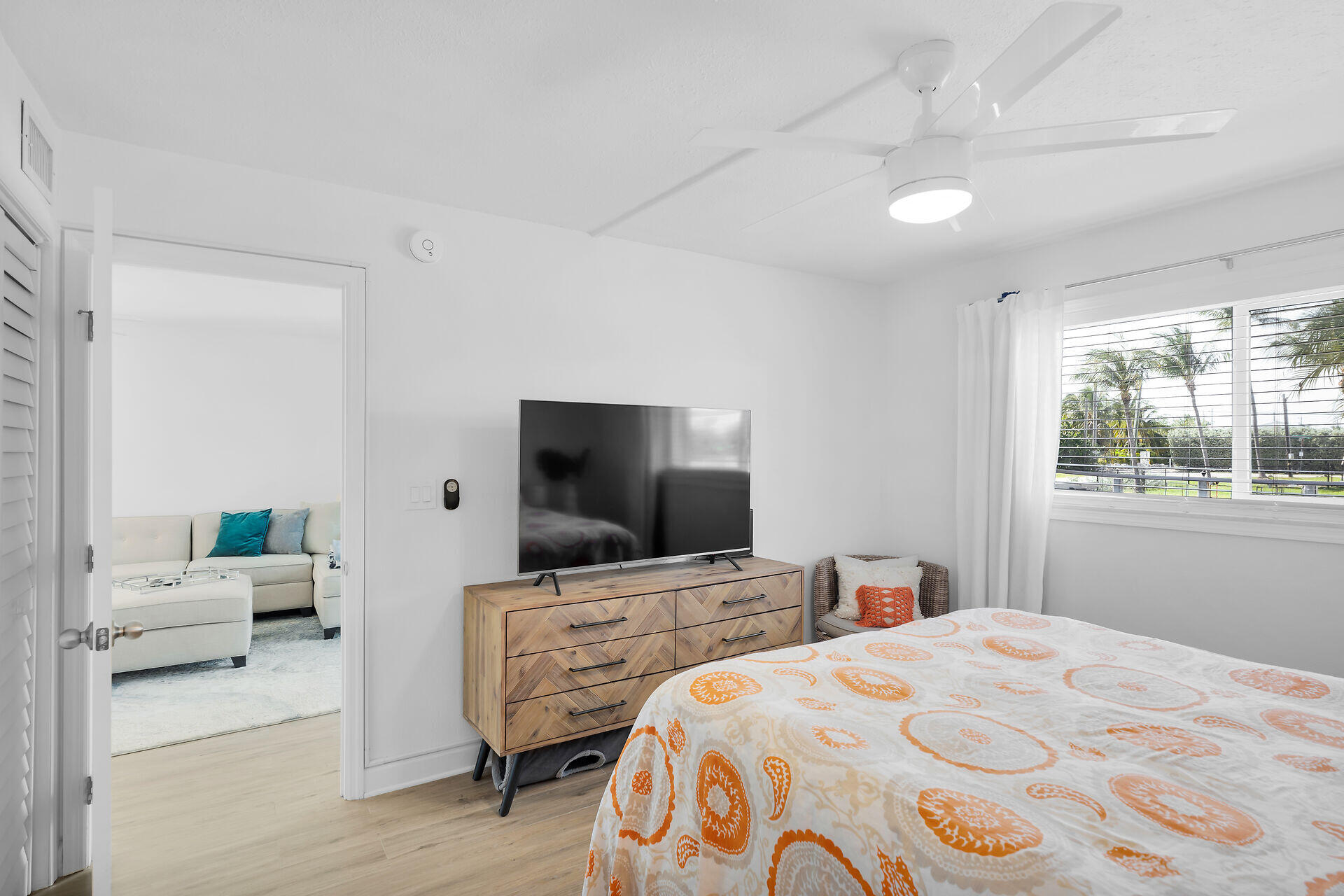 MARATHON, Florida, 33050, United States, 2 Bedrooms Bedrooms, ,2 BathroomsBathrooms,Residential,For Sale,1991254