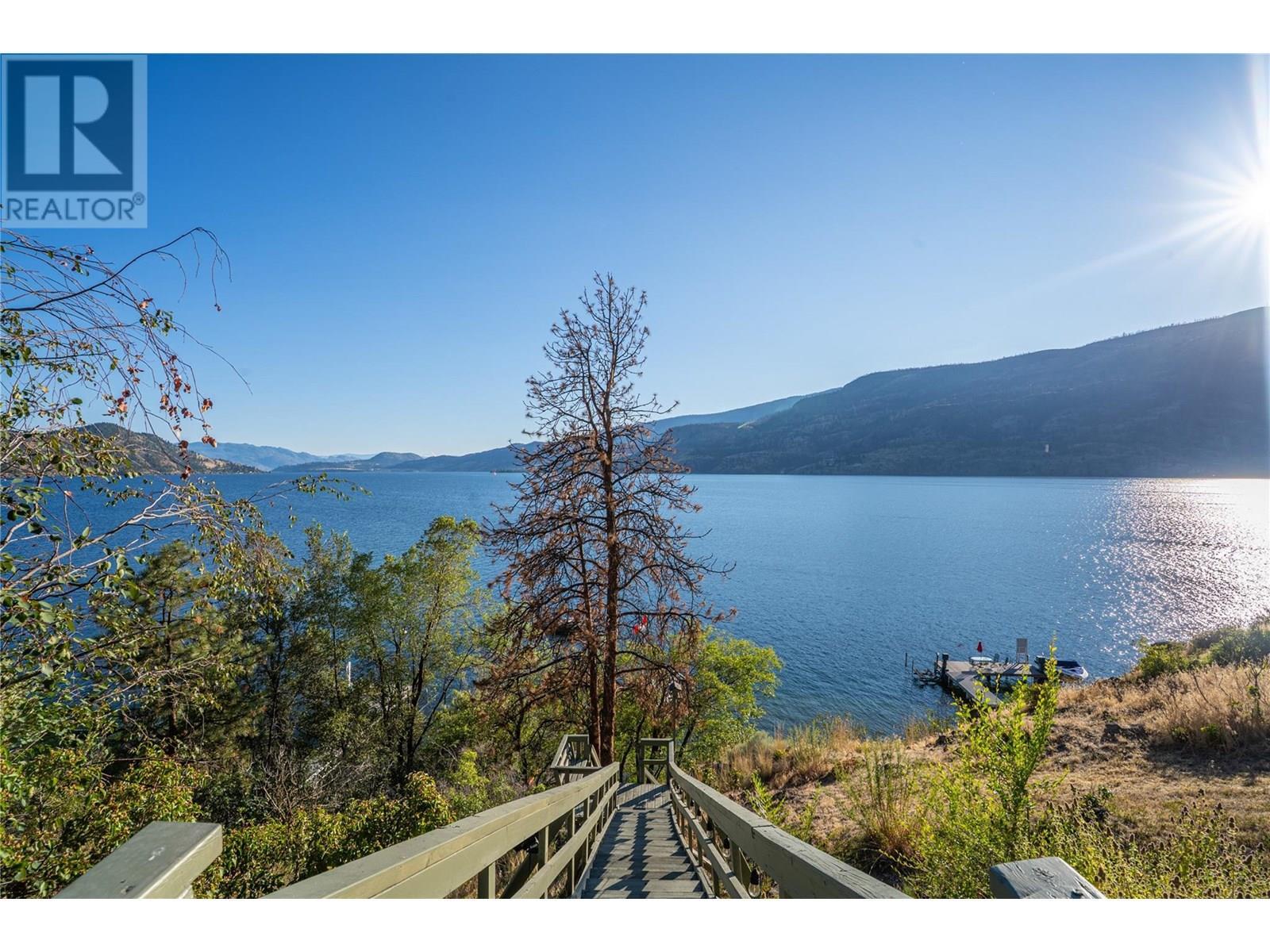 KELOWNA, British Columbia, V1V 2C3, CA, 5 Bedrooms Bedrooms, ,2 BathroomsBathrooms,Residential,For Sale,1911113