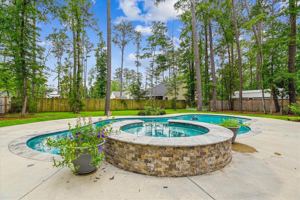Summerville, South Carolina, 29483, United States, 4 Bedrooms Bedrooms, ,4 BathroomsBathrooms,Residential,For Sale,1897286