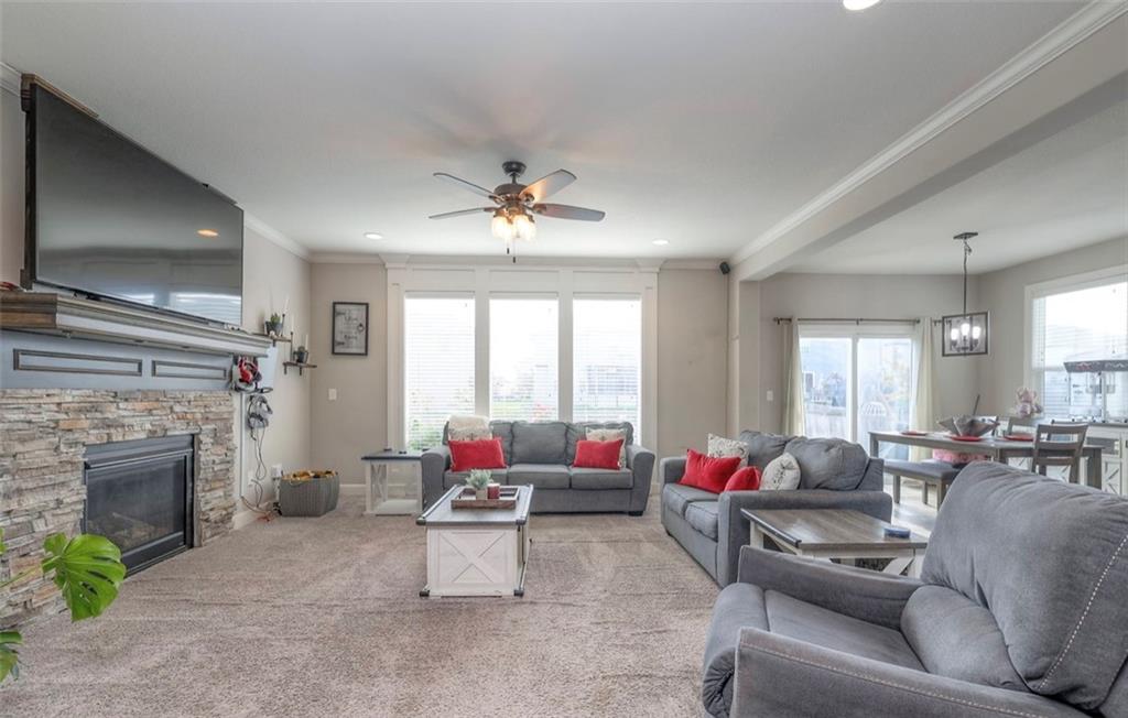 Olathe, Kansas, 66062, United States, 4 Bedrooms Bedrooms, ,4 BathroomsBathrooms,Residential,For Sale,1992047