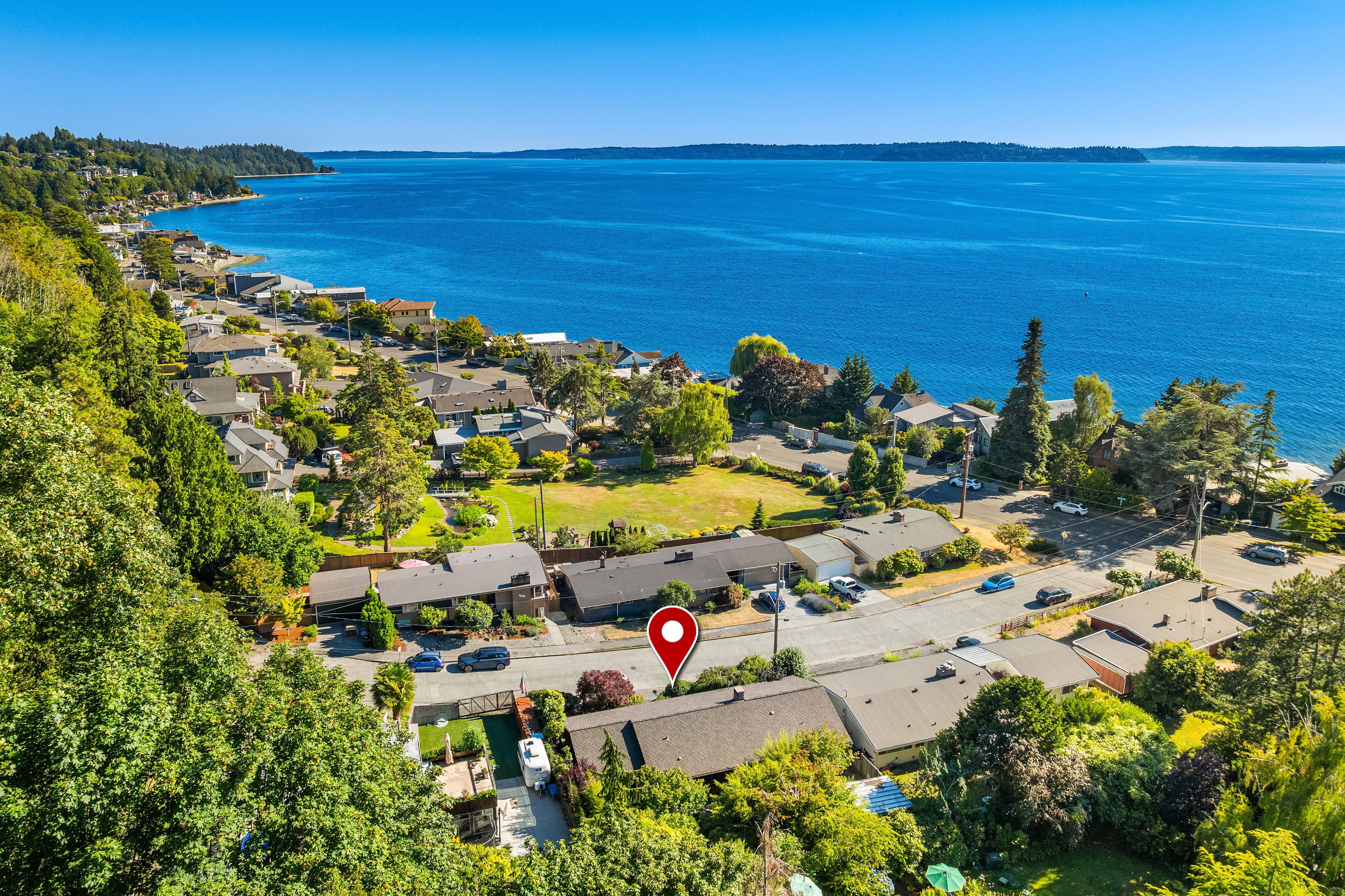  5414 SW Beach Drive Terr, Seattle, WA 98116 - 物件實景
