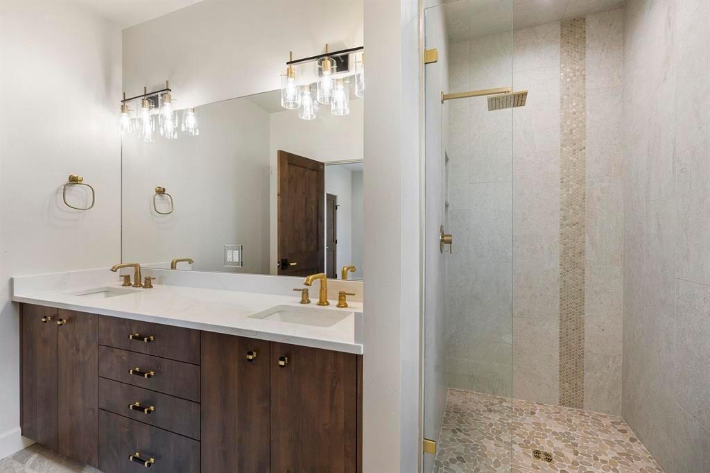 Durango, Colorado, 81303, United States, 3 Bedrooms Bedrooms, ,2 BathroomsBathrooms,Residential,For Sale,1895691