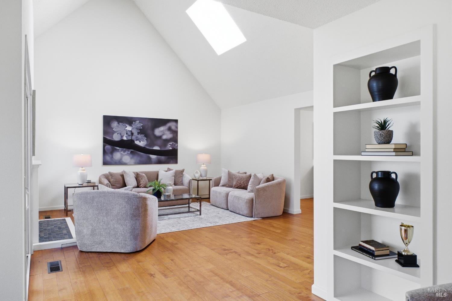 Sonoma, California, 95476, United States, 2 Bedrooms Bedrooms, ,2 BathroomsBathrooms,Residential,For Sale,2001950