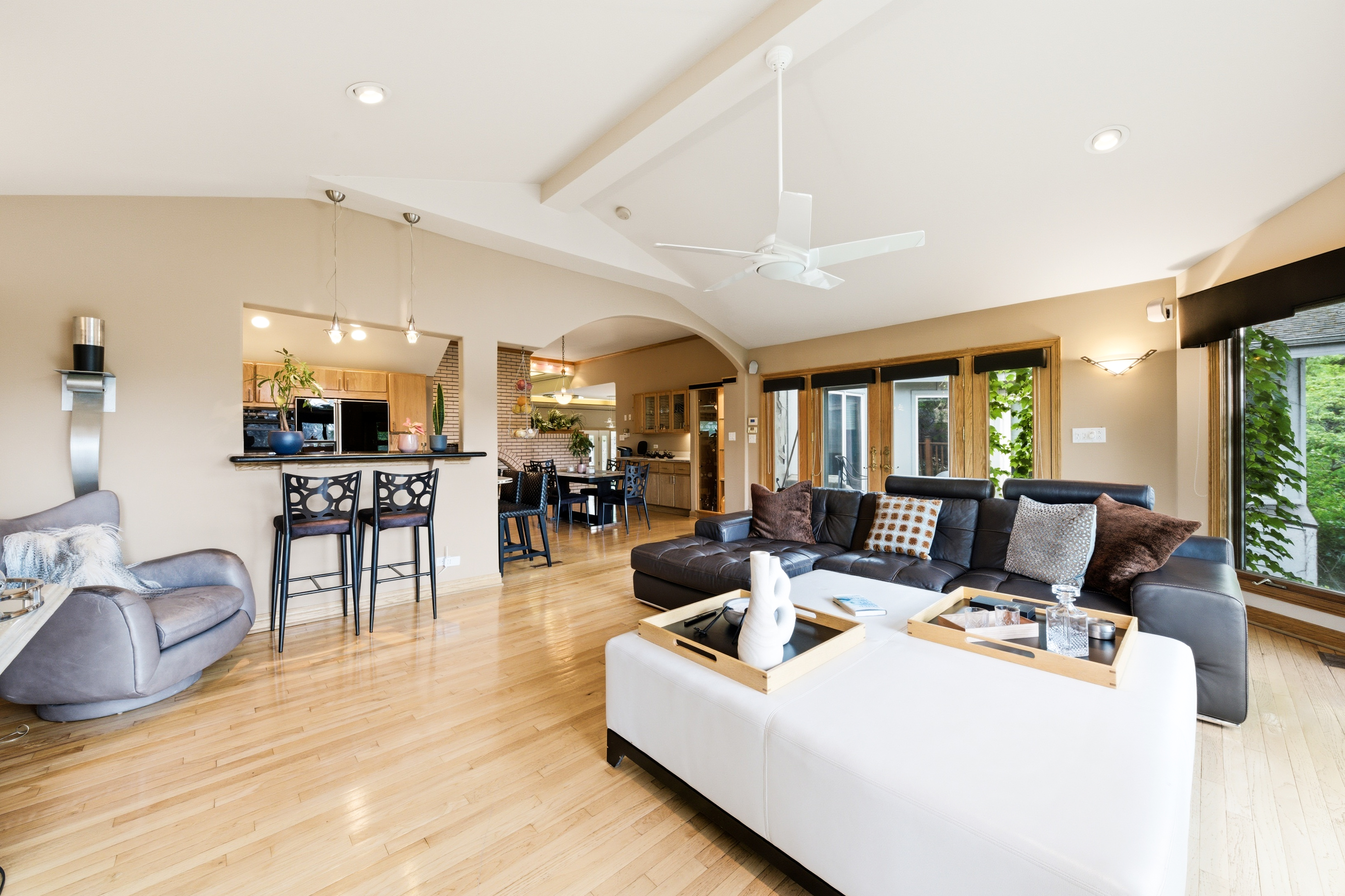  exceptional mid-century modern home - 物件實景