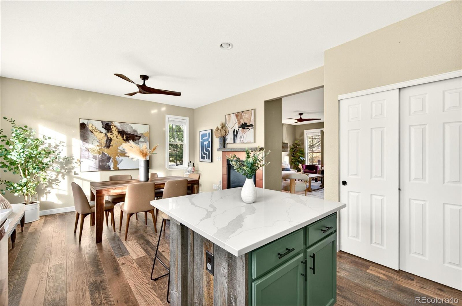 Castle Rock, Colorado, 80108, United States, 2 Bedrooms Bedrooms, ,3 BathroomsBathrooms,Residential,For Sale,1992912