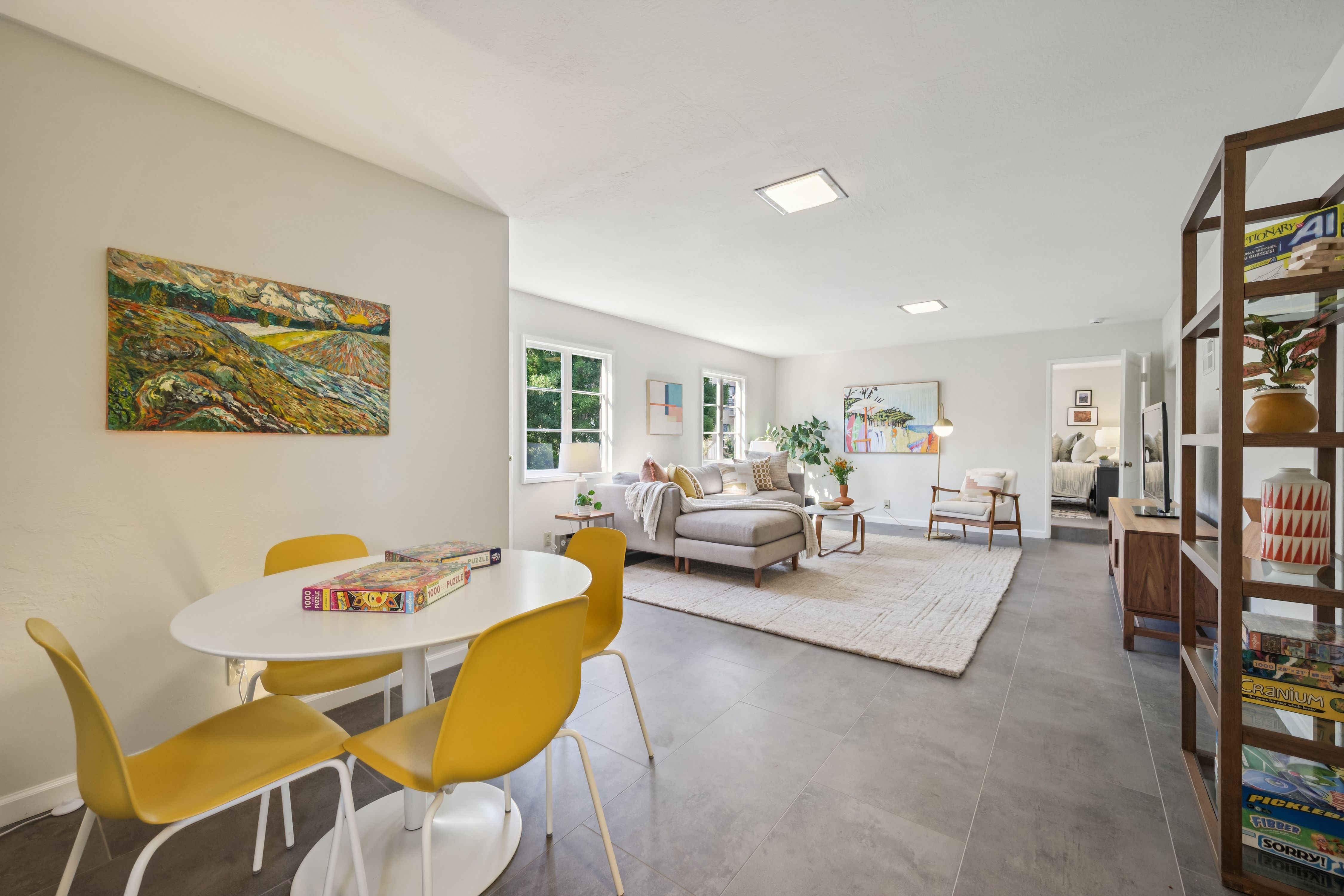 Spacious Corner-Lot Residence Offering Flexible Living Near Lake Merritt - 物件實景