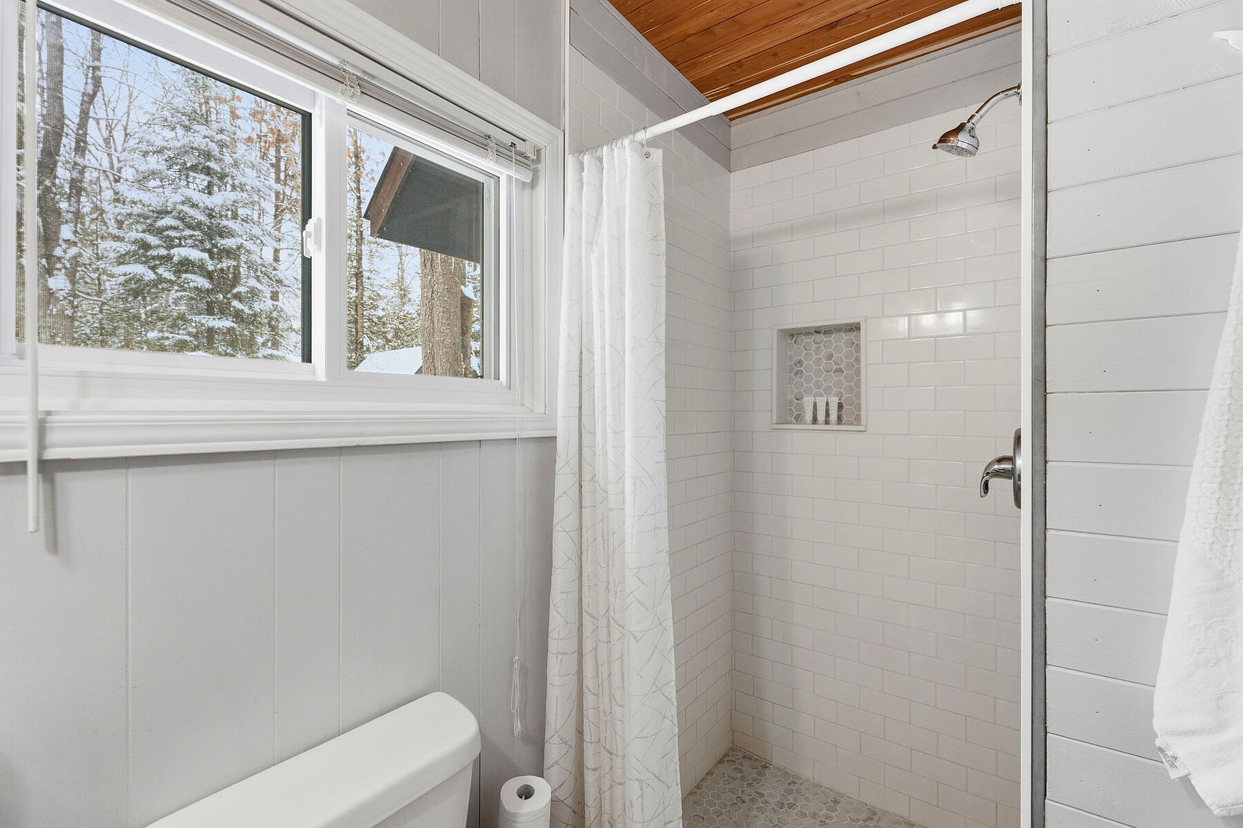  Serene Irondale River Cottage - 物件實景