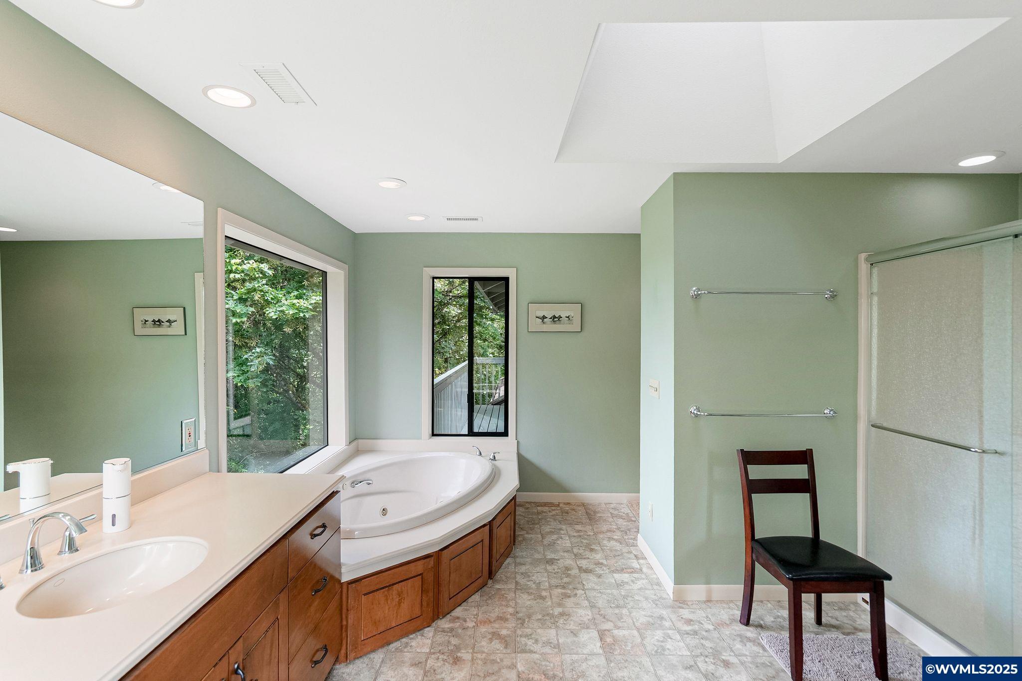 Salem, Oregon, 97302, United States, 3 Bedrooms Bedrooms, ,3 BathroomsBathrooms,Residential,For Sale,1846561