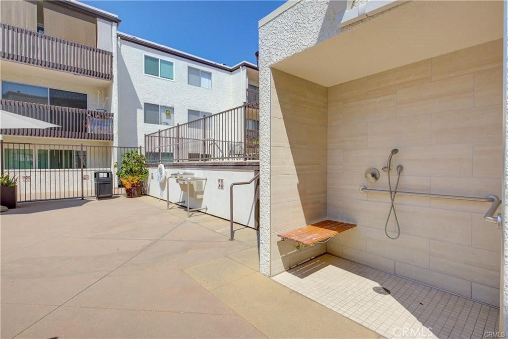 Encino, California, 91316, United States, 1 Bedroom Bedrooms, ,1 BathroomBathrooms,Residential,For Sale,1743068