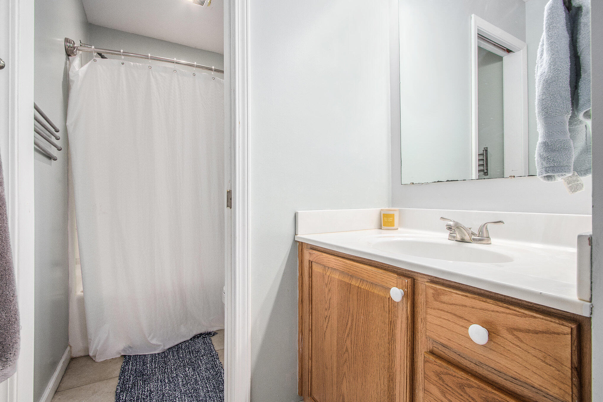 Edwardsburg, Michigan, 49112, United States, 6 Bedrooms Bedrooms, ,4 BathroomsBathrooms,Residential,For Sale,1940260