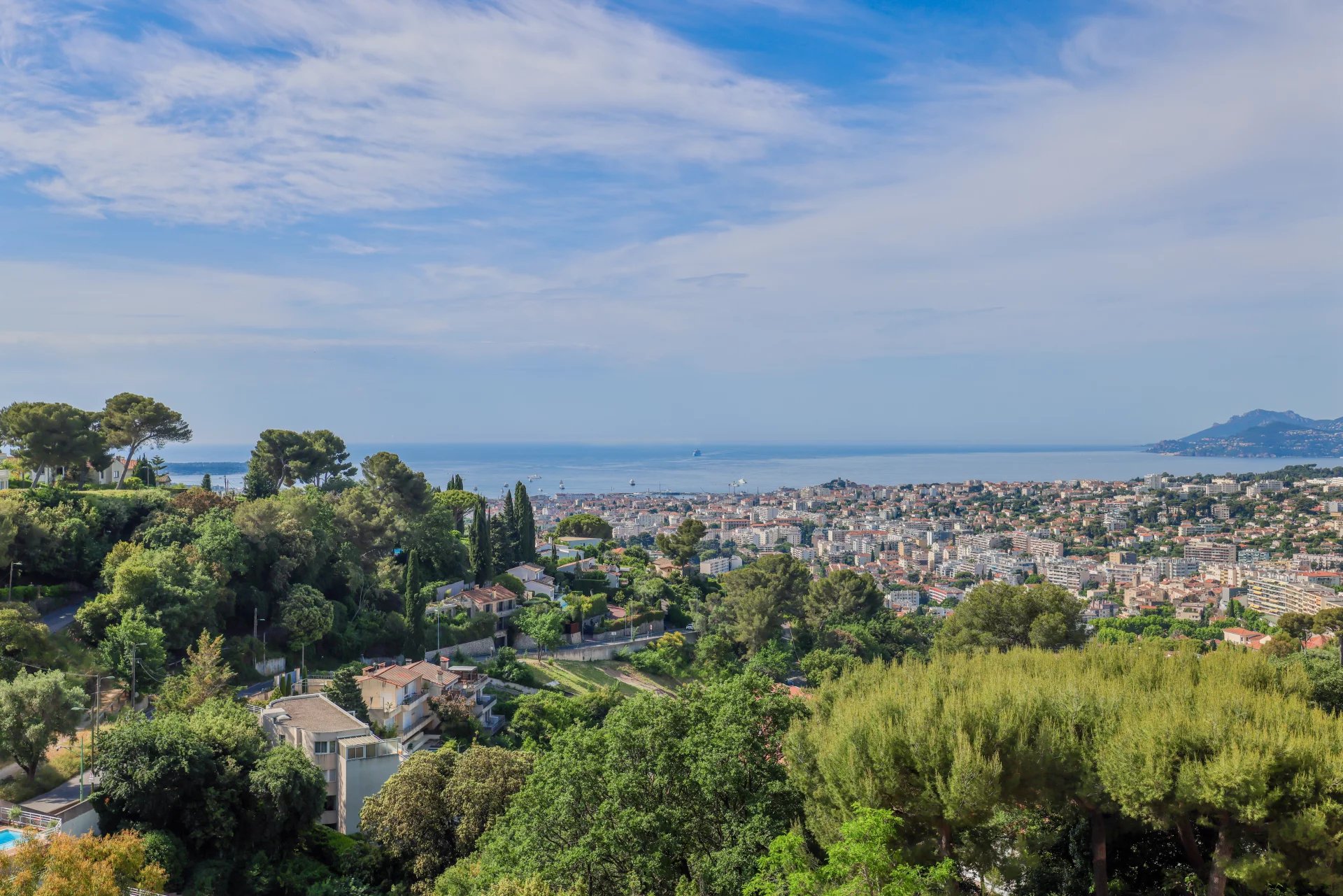Le Cannet, Provence-Alpes-Côte d’Azur, 06110, FR, 2 Bedrooms Bedrooms, ,2 BathroomsBathrooms,Residential,For Sale,1829506