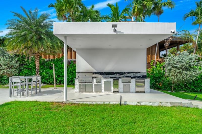 Sea Ranch Lakes, Florida, 33308, United States, 5 Bedrooms Bedrooms, ,7 BathroomsBathrooms,Residential,For Sale,1951664