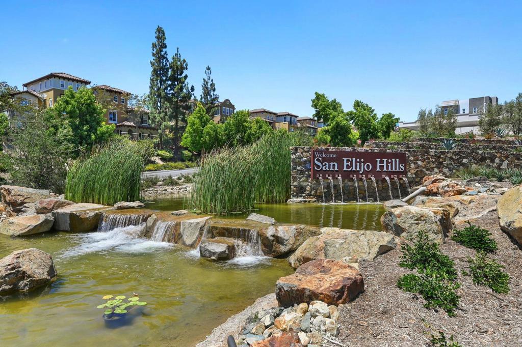 San Marcos, California, 92078, United States, 5 Bedrooms Bedrooms, ,5 BathroomsBathrooms,Residential,For Sale,1926310