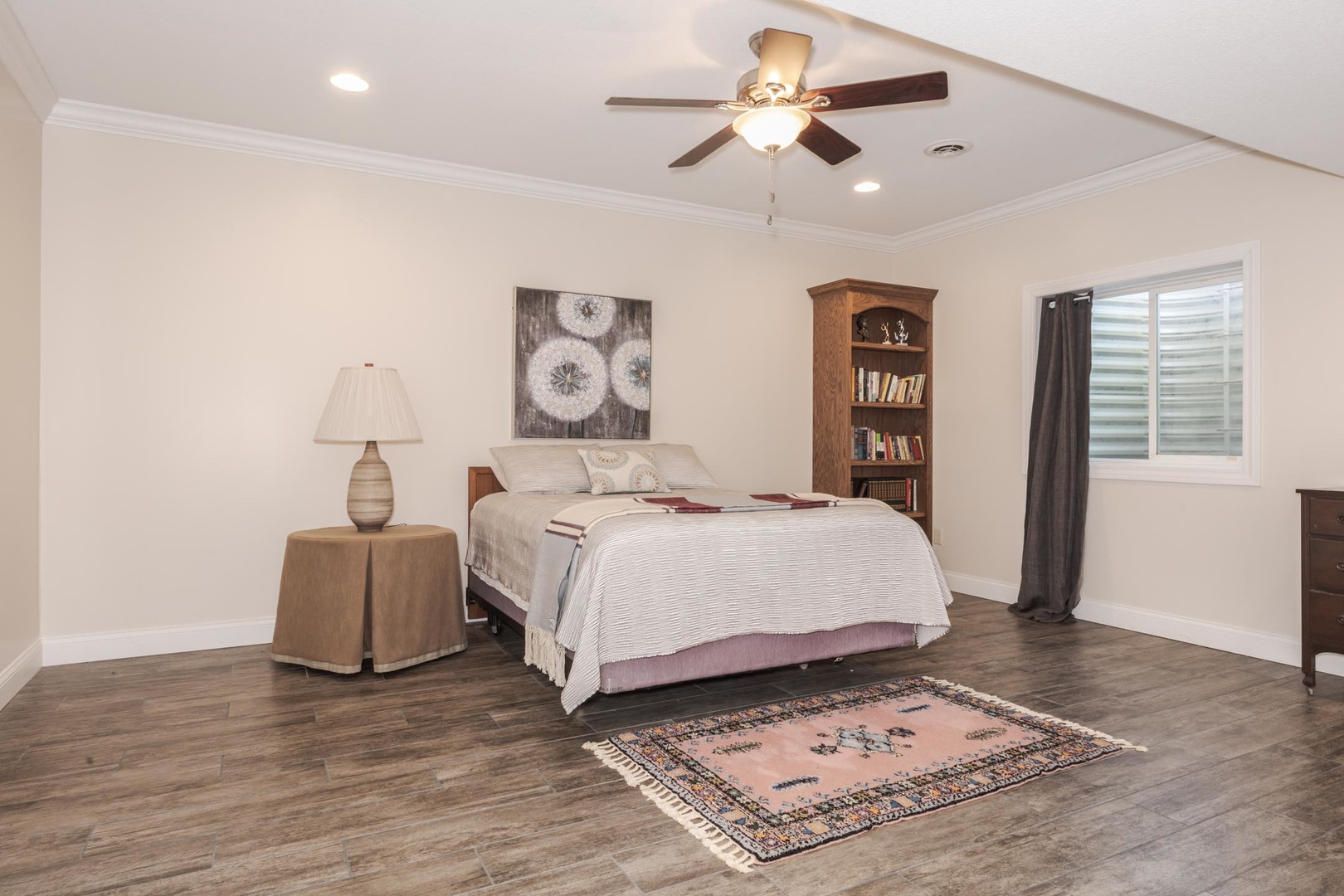 Hudson, Illinois, 61748, United States, 3 Bedrooms Bedrooms, ,5 BathroomsBathrooms,Residential,For Sale,1987913