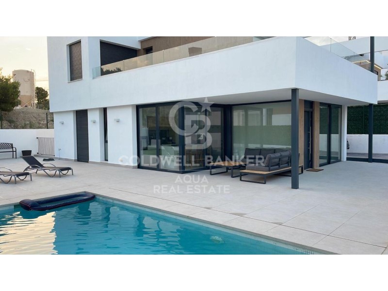 Alicante, Finestrat, Finestrat pueblo Alicante, Fi, Finestrat, Comunidad Valenciana, 00000, ES, 3 Bedrooms Bedrooms, ,3 BathroomsBathrooms,Residential,For Sale,Alicante, Finestrat, Finestrat pueblo Alicante, Fi,1606648