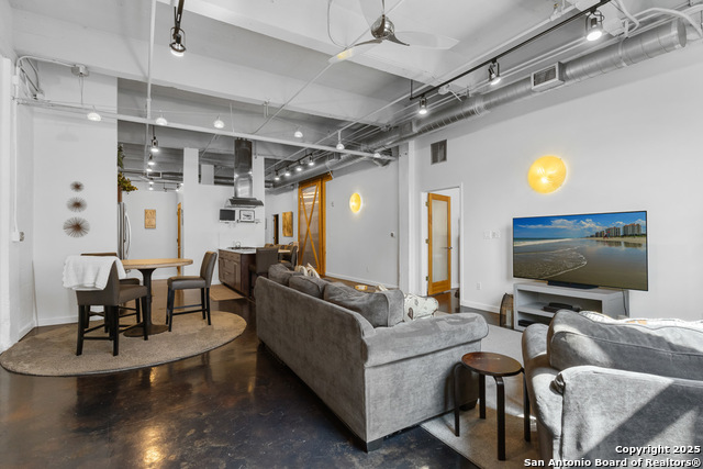 San Antonio, Texas, 78204, United States, 3 Bedrooms Bedrooms, ,2 BathroomsBathrooms,Residential,For Sale,1961680