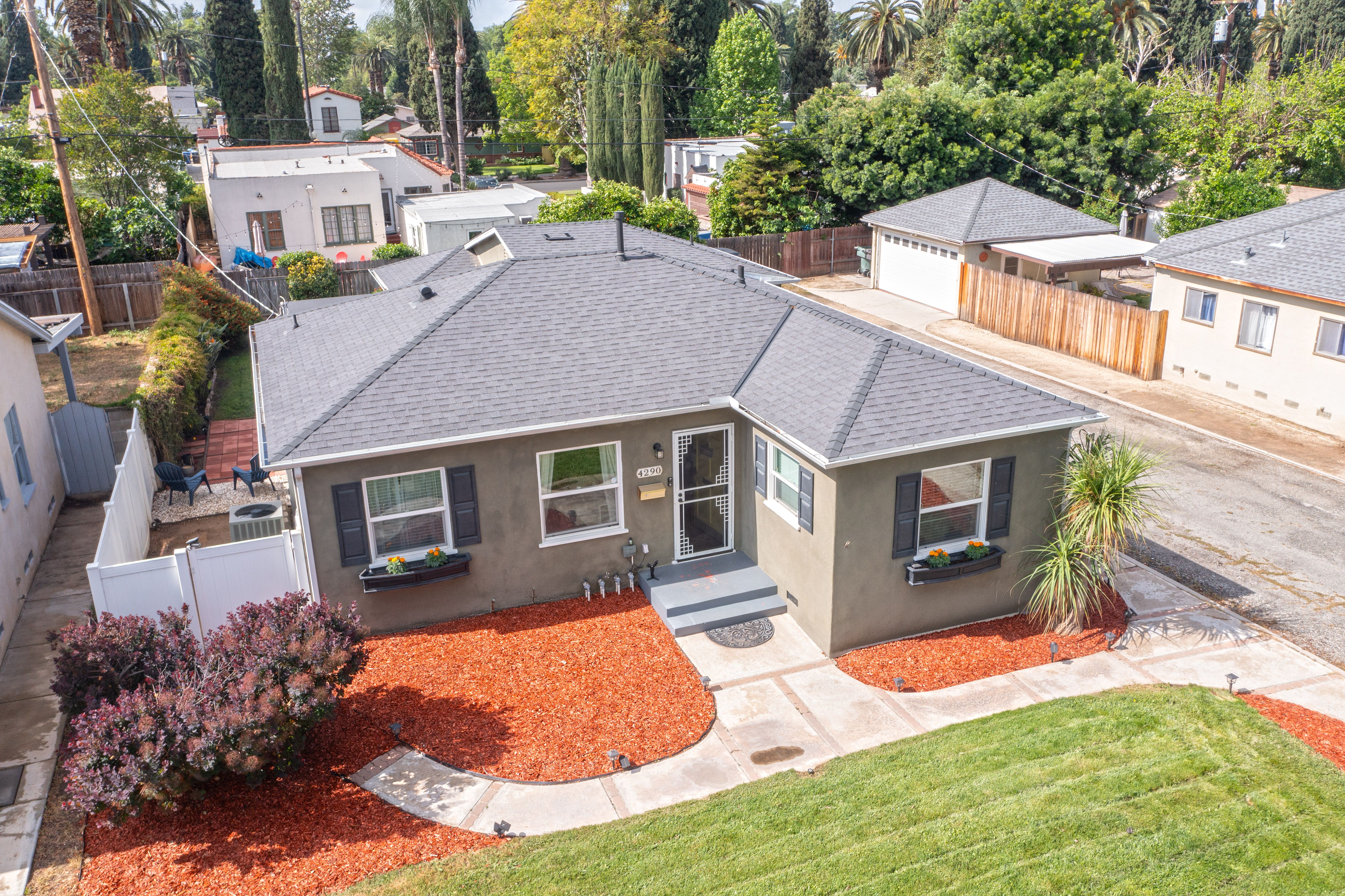  4290 Oakwood Place, Riverside, CA 92506 - 物件實景