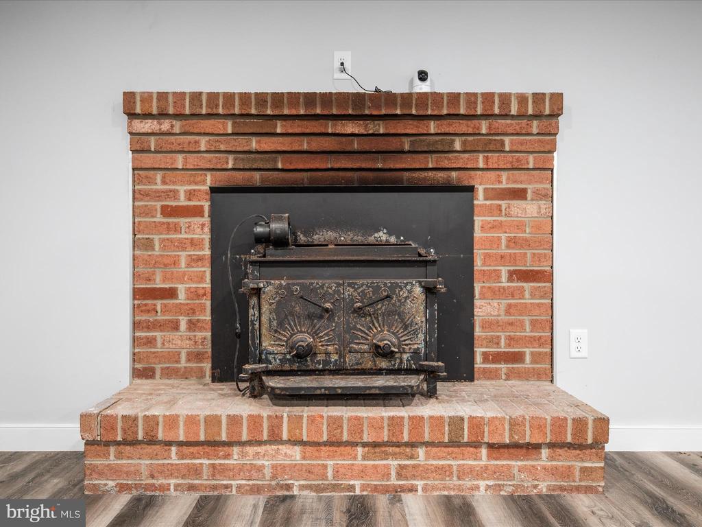 Winchester, Virginia, 22601, United States, 3 Bedrooms Bedrooms, ,3 BathroomsBathrooms,Residential,For Sale,1978922