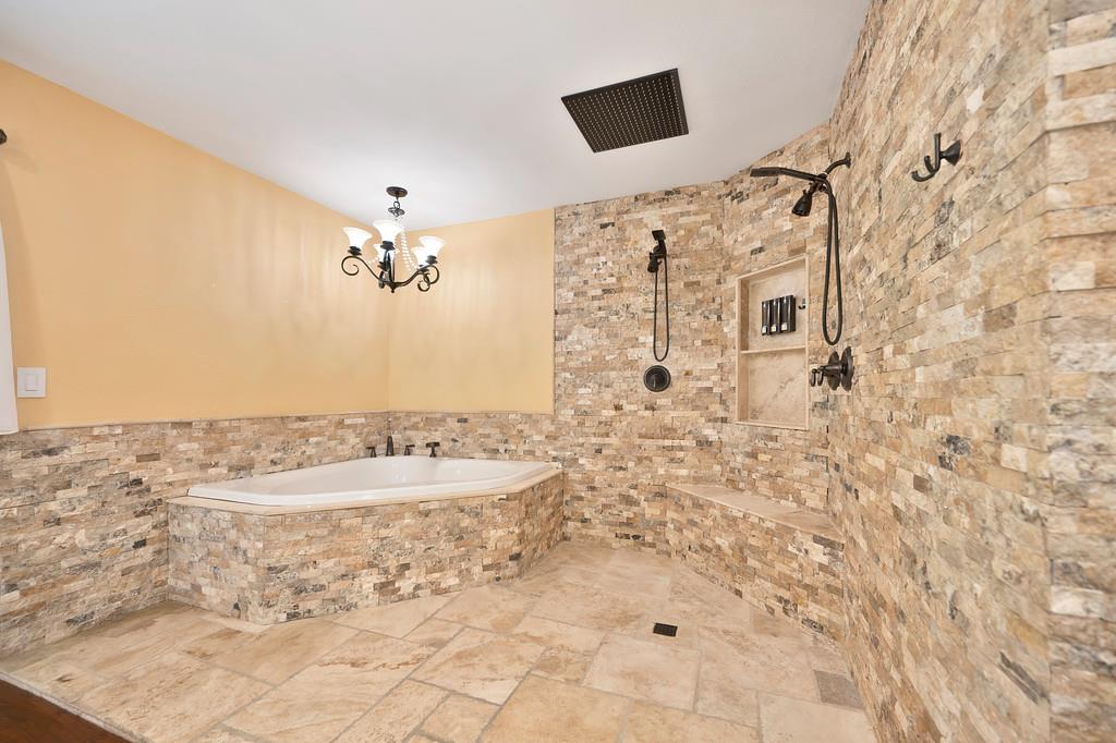 Roseville, California, 95747, United States, 6 Bedrooms Bedrooms, ,4 BathroomsBathrooms,Residential,For Sale,1940337