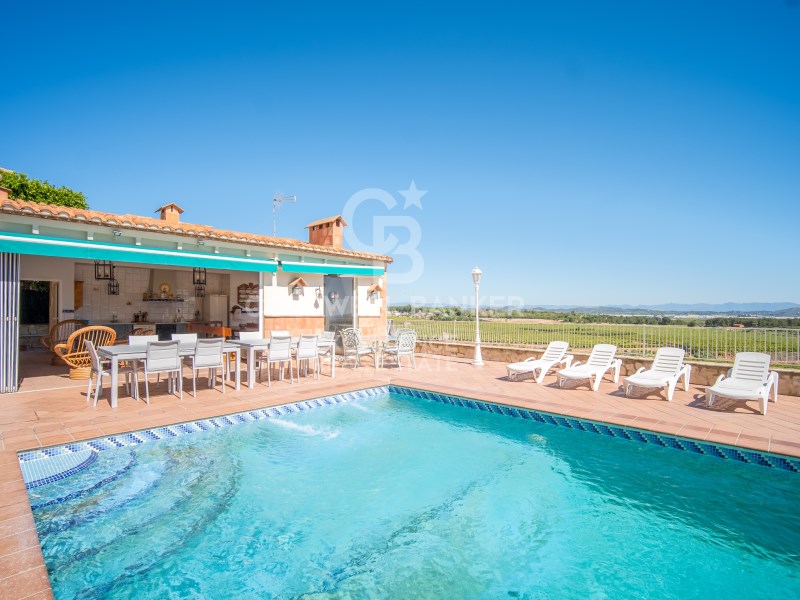 Chiva, Comunidad Valenciana, ES, 6 Bedrooms Bedrooms, ,7 BathroomsBathrooms,Residential,For Sale,1817854