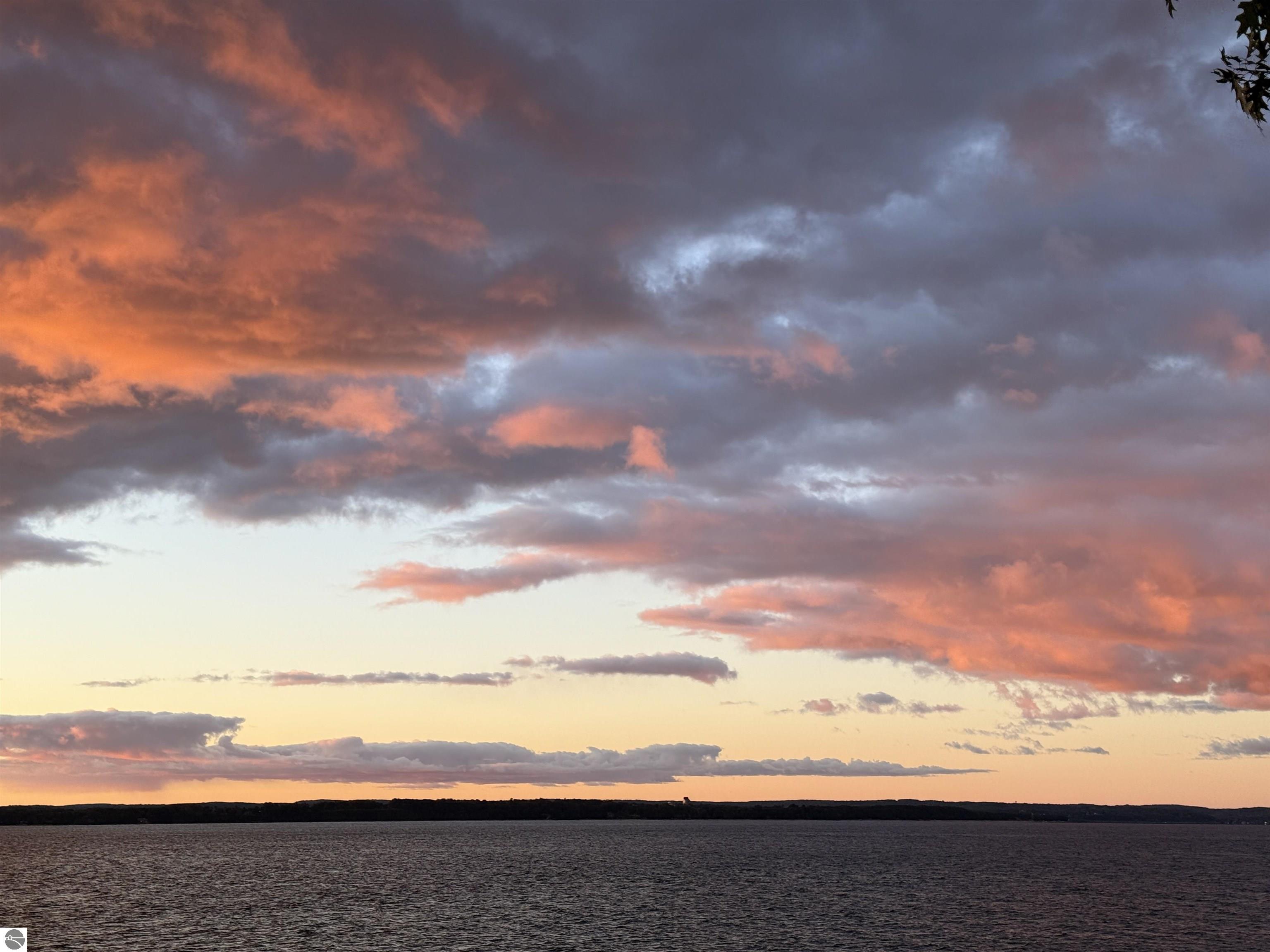 Traverse City, Michigan, 49686, United States, 3 Bedrooms Bedrooms, ,1 BathroomBathrooms,Residential,For Sale,2048667