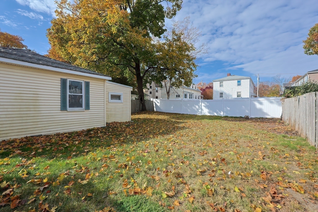 Boston, Massachusetts, 02136, United States, 4 Bedrooms Bedrooms, ,2 BathroomsBathrooms,Residential,For Sale,1944932