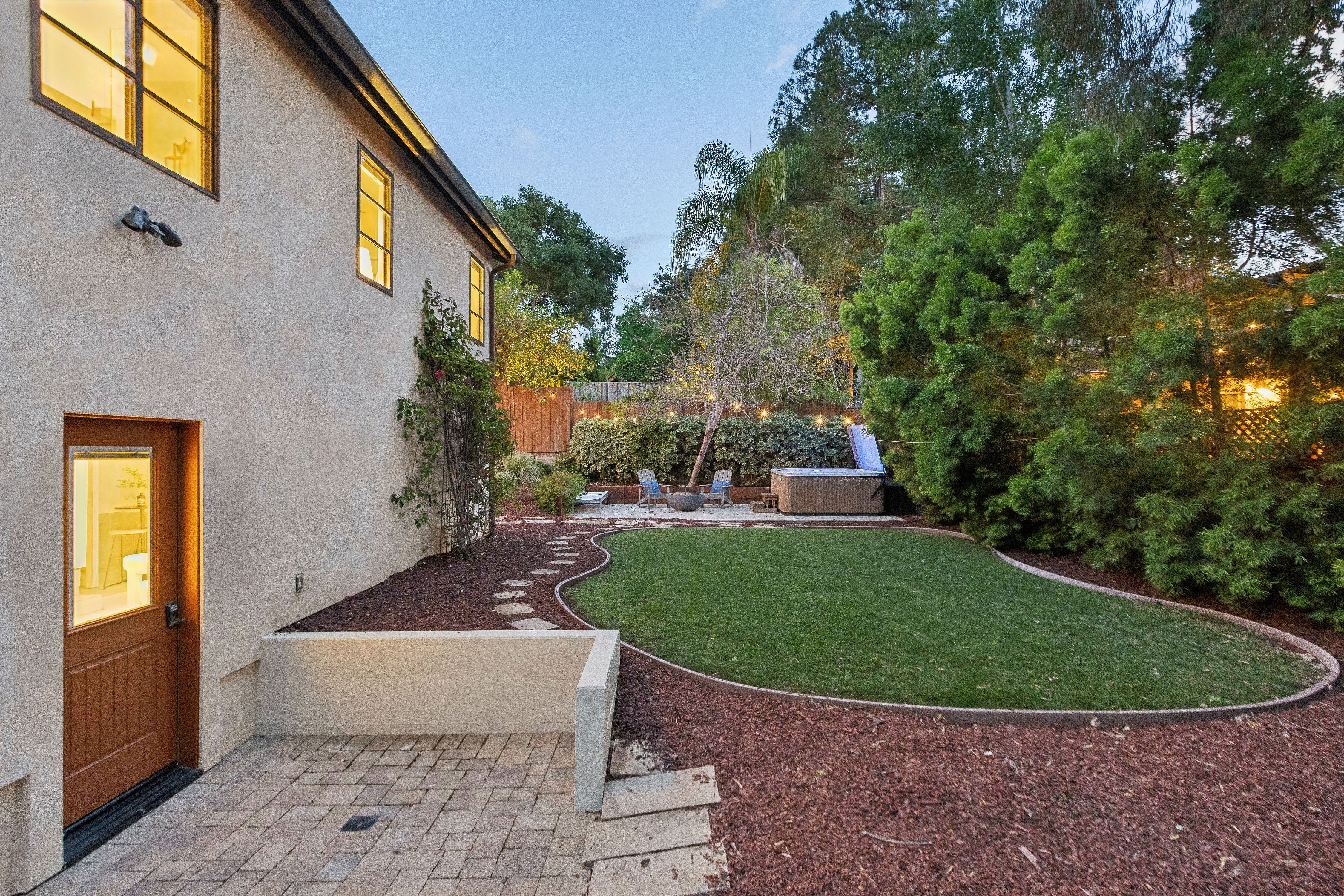  Mediterranean-Style Beauty with Garden Escape - 物件實景