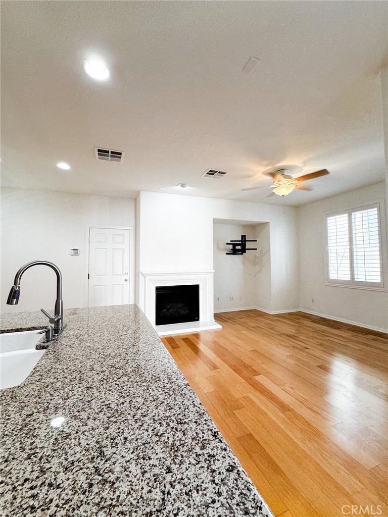 Murrieta, California, 92562, United States, 3 Bedrooms Bedrooms, ,3 BathroomsBathrooms,Residential,For Sale,1975353