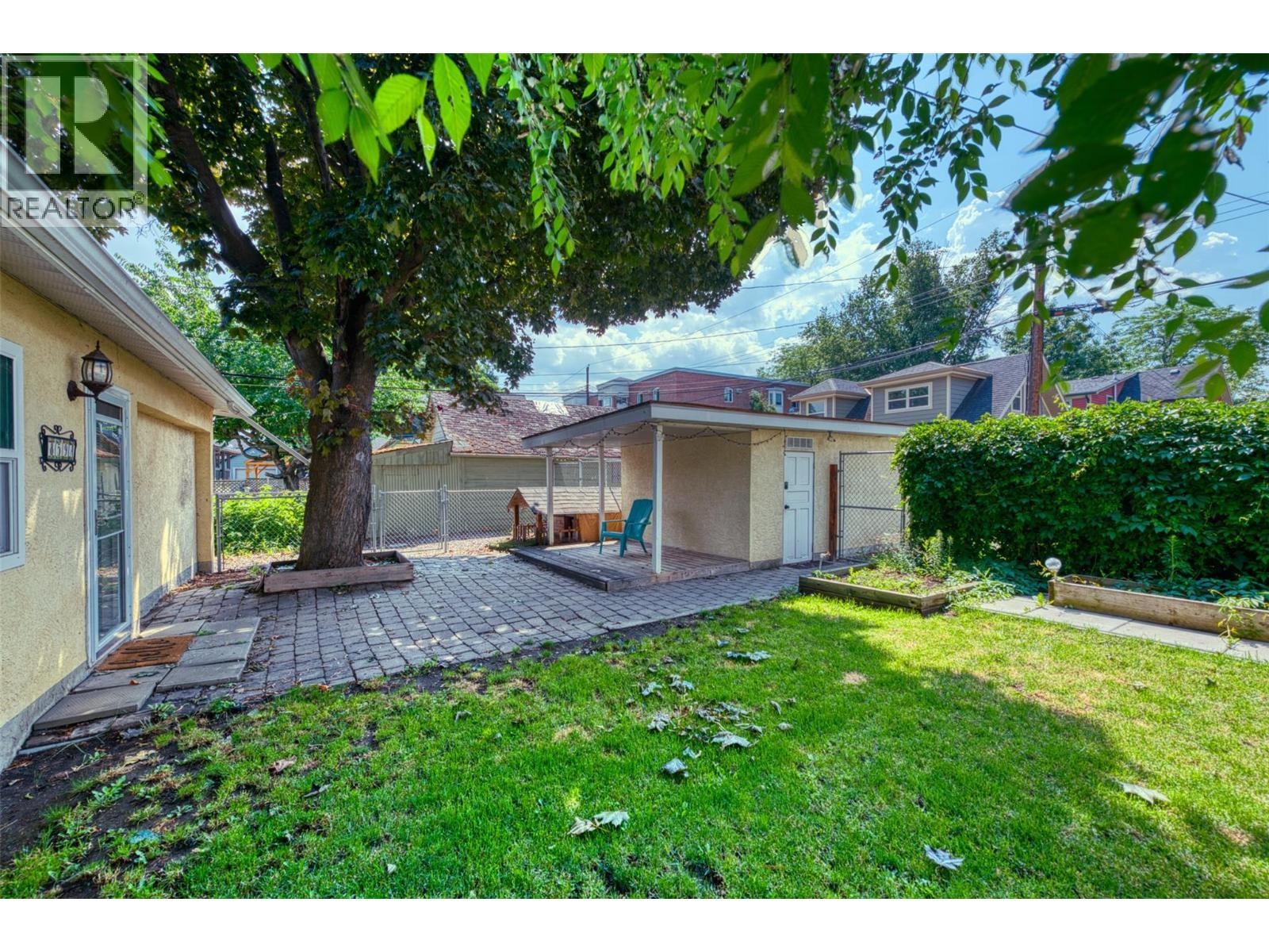 KELOWNA, British Columbia, V1Y 6S9, CA, 5 Bedrooms Bedrooms, ,3 BathroomsBathrooms,Residential,For Sale,1876948