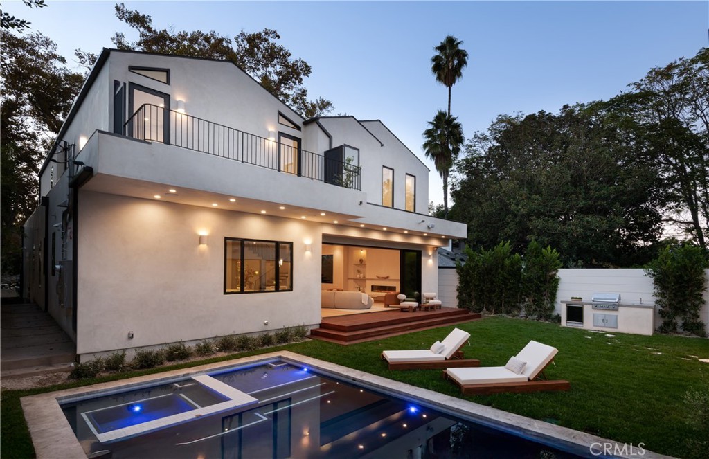 Sherman Oaks, California, 91423, United States, 6 Bedrooms Bedrooms, ,7 BathroomsBathrooms,Residential,For Sale,1990929