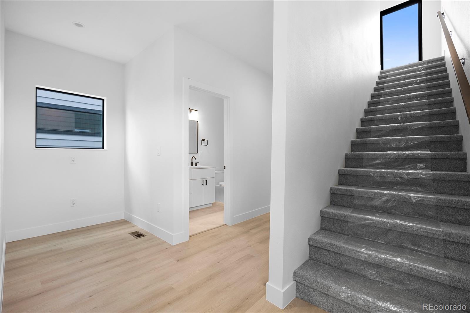 Denver, Colorado, 80214, United States, 3 Bedrooms Bedrooms, ,4 BathroomsBathrooms,Residential,For Sale,1890851