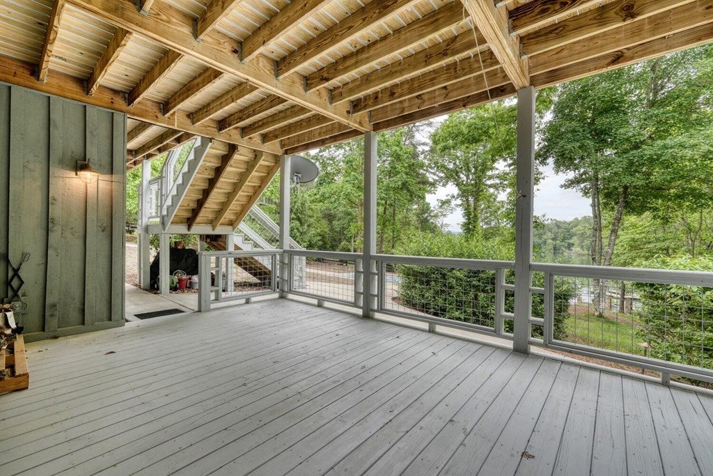 Blairsville, Georgia, 30512, United States, 5 Bedrooms Bedrooms, ,6 BathroomsBathrooms,Residential,For Sale,1901332