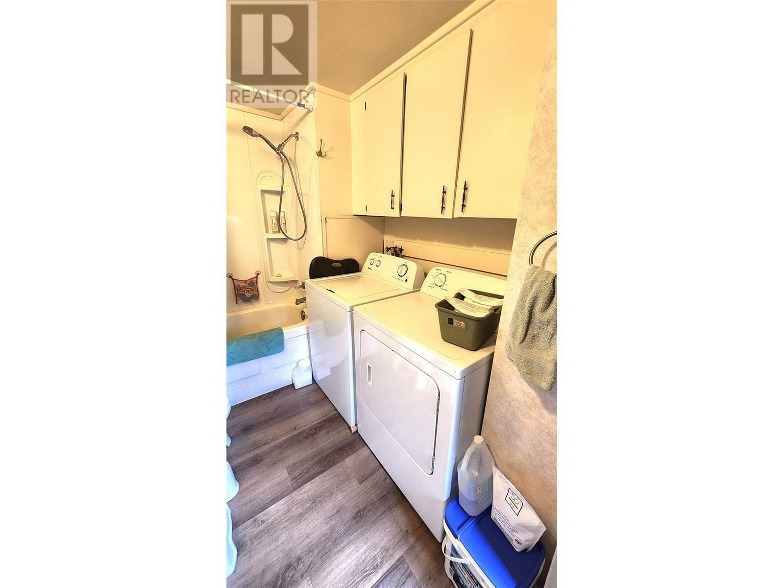 MALAKWA, British Columbia, V0E 2J0, CA, 2 Bedrooms Bedrooms, ,Residential,For Sale,1839032