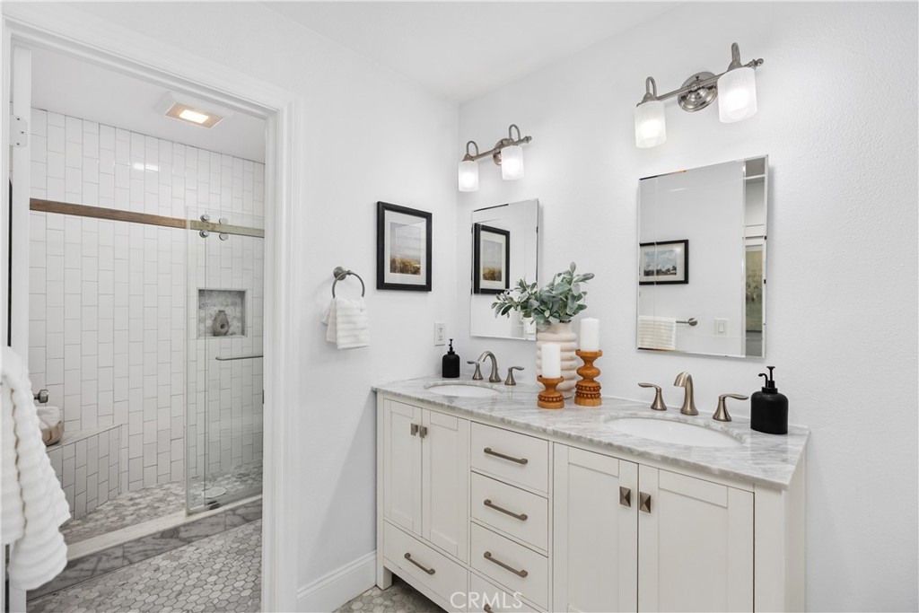 Laguna Niguel, California, 92677, United States, 3 Bedrooms Bedrooms, ,3 BathroomsBathrooms,Residential,For Sale,1985544