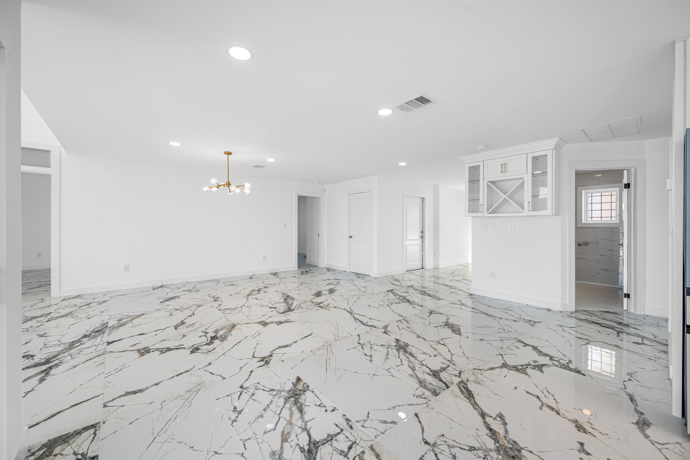 Treasure Island, Florida, 33706, United States, 3 Bedrooms Bedrooms, ,2 BathroomsBathrooms,Residential,For Sale,1990386