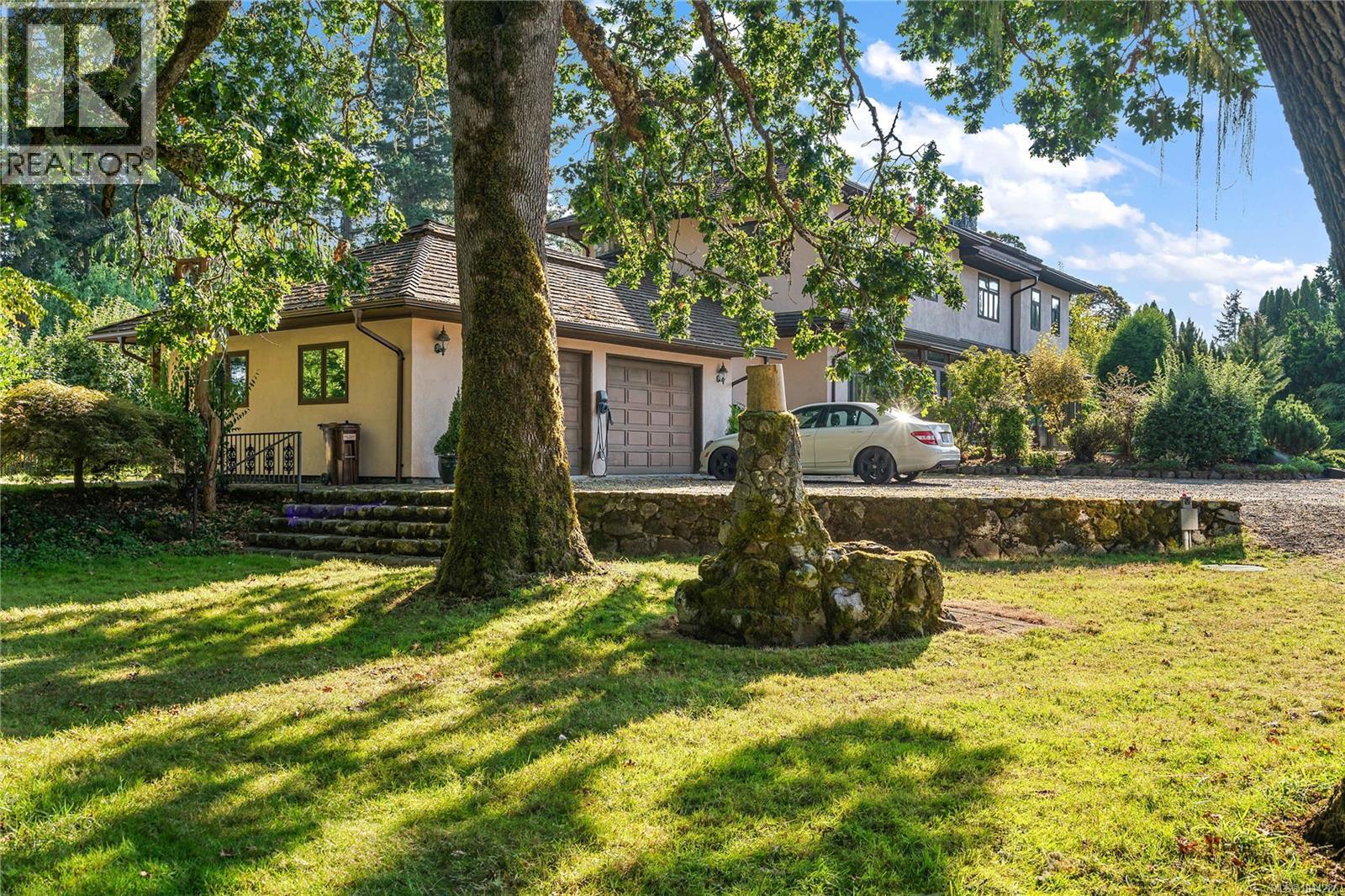 NORTH SAANICH, British Columbia, V8L 5P8, CA, 7 Bedrooms Bedrooms, ,10 BathroomsBathrooms,Residential,For Sale,1950627