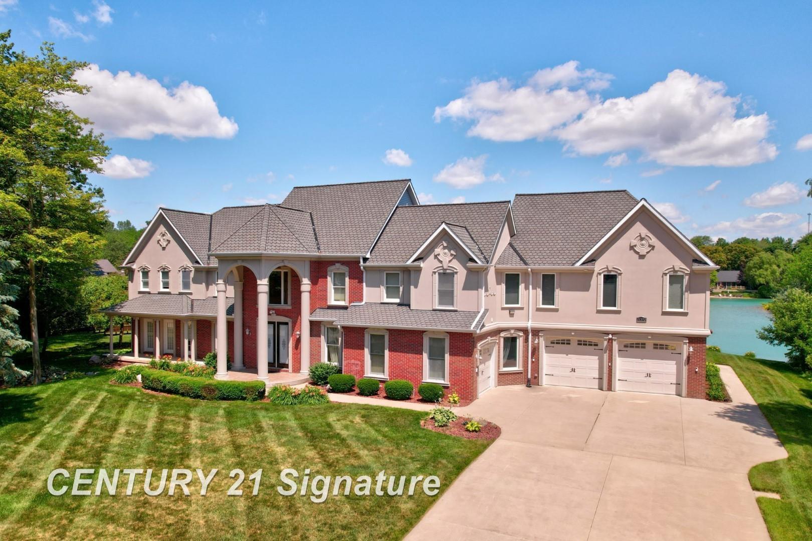 Saginaw, Michigan, 48609, United States, 4 Bedrooms Bedrooms, ,7 BathroomsBathrooms,Residential,For Sale,1980528