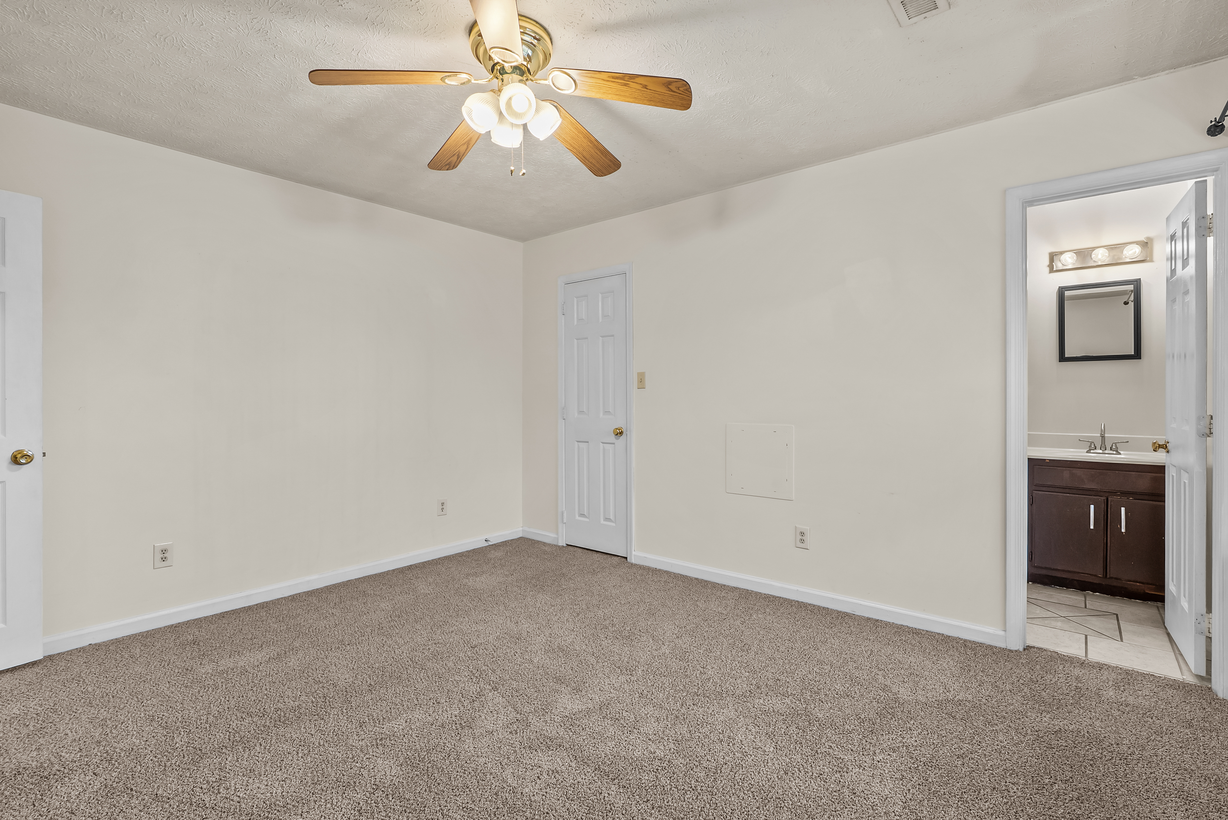 5 Compton Court, Hampton, VA 23666 - 物件實景
