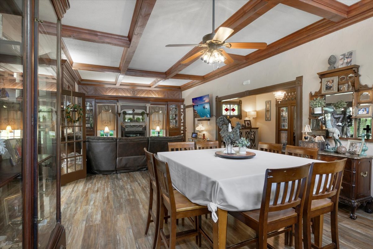 Carthage, Texas, 75633, United States, 5 Bedrooms Bedrooms, ,4 BathroomsBathrooms,Residential,For Sale,1804016