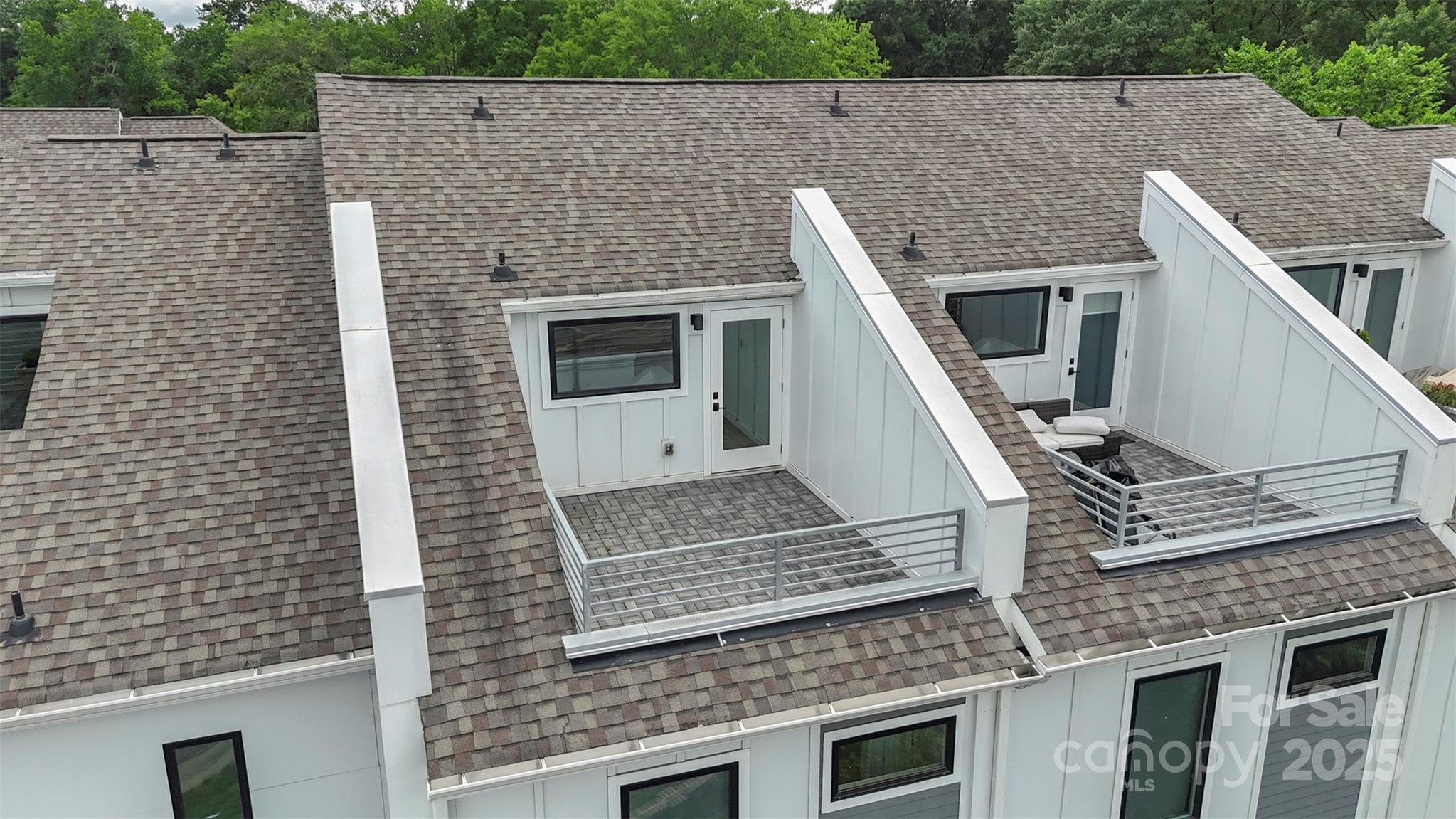 Charlotte, North Carolina, 28205, United States, 3 Bedrooms Bedrooms, ,3 BathroomsBathrooms,Residential,For Sale,1837660