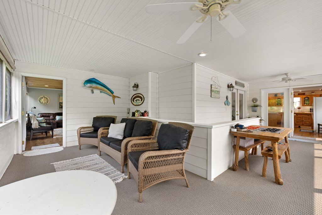Murphy, North Carolina, 28906, United States, 2 Bedrooms Bedrooms, ,2 BathroomsBathrooms,Residential,For Sale,1923823