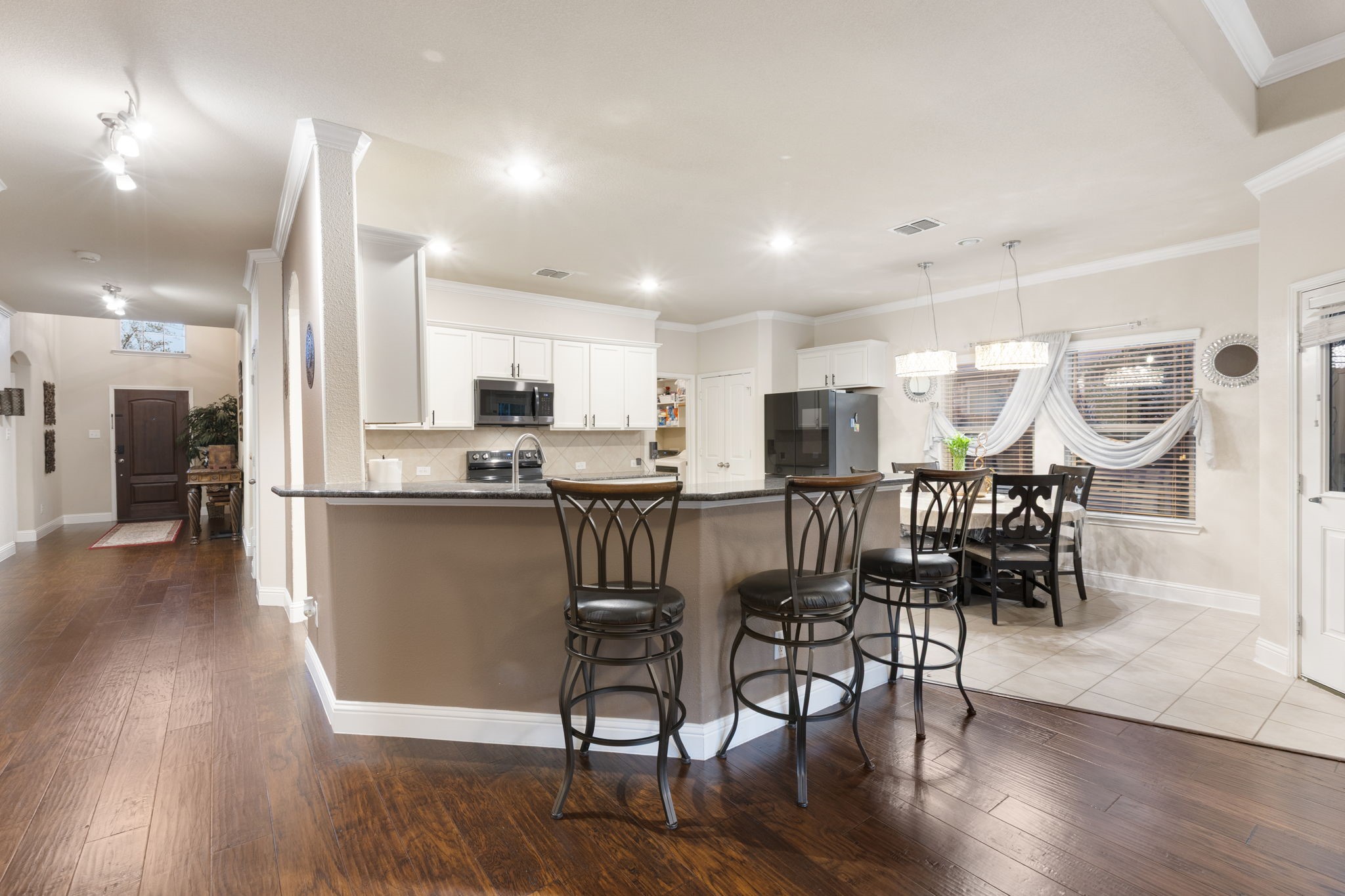 McKinney, Texas, 75071, United States, 5 Bedrooms Bedrooms, ,4 BathroomsBathrooms,Residential,For Sale,1970372