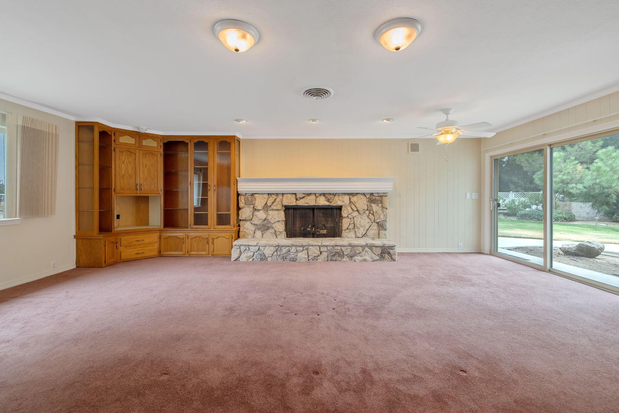 Fresno, California, 93722, United States, 3 Bedrooms Bedrooms, ,2 BathroomsBathrooms,Residential,For Sale,1984127